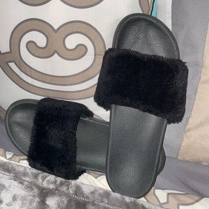 Fluffy Black Slides